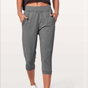 NWT Lululemon Rejuvenate Crop Grey 6